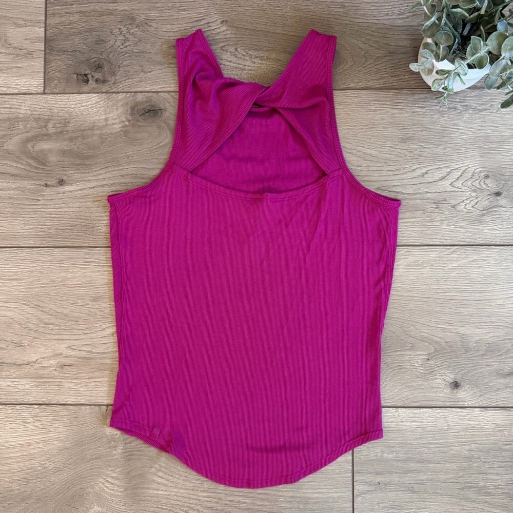 Lululemon Modal Silk Twist-Back Yoga Tank Top Size 4 - Picture 5 of 6